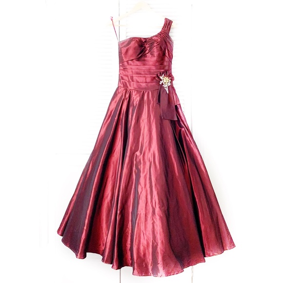 Evenings by Allure Red One Shoulder Ball Gown - Picture 2 of 16
